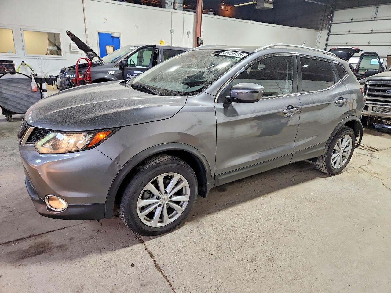JN1BJ1CR7JW281303 · 2018 NISSAN ROGUE SPORT