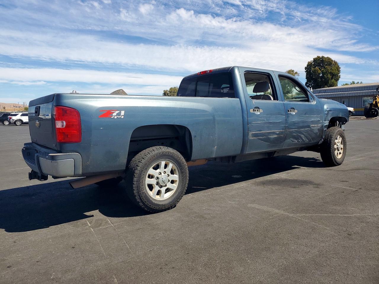 1GC1KYEG7BF209237 · 2011 CHEVROLET SILVERADO · 3/12