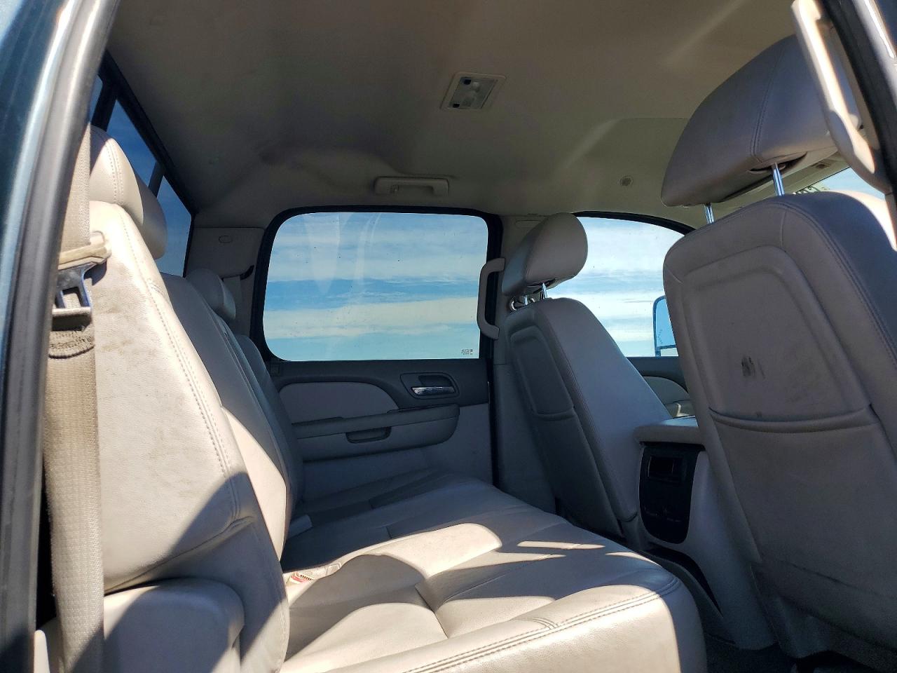1GC1KYEG7BF209237 · 2011 CHEVROLET SILVERADO · 10/12