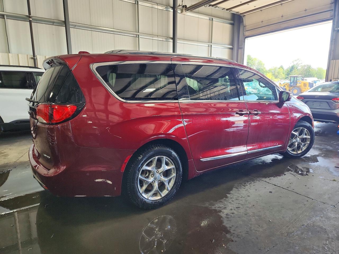 2C4RC1GGXHR822099 · 2017 CHRYSLER PACIFICA · 3/13