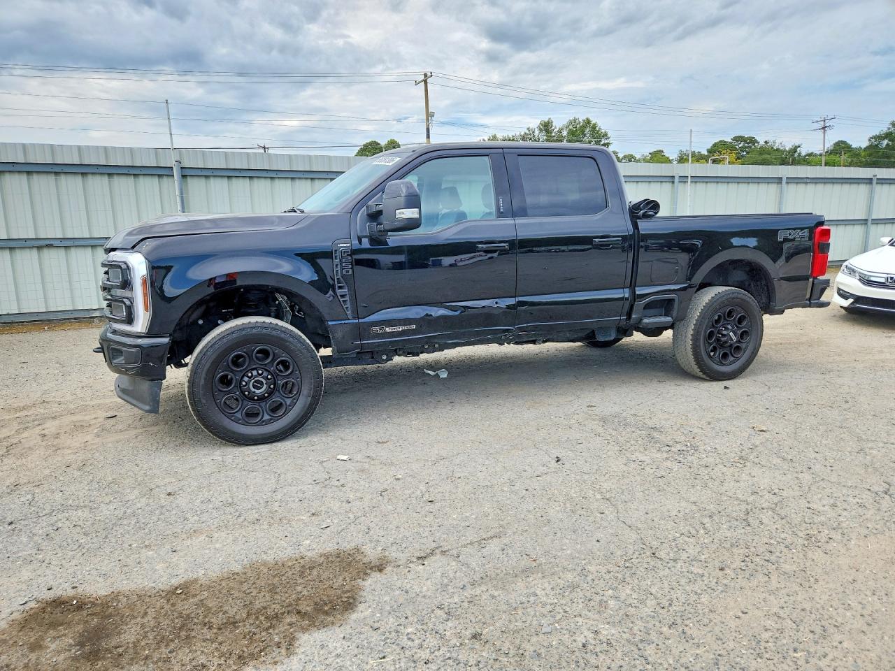 1FT8W2BT8REF92025 · 2024 FORD F250