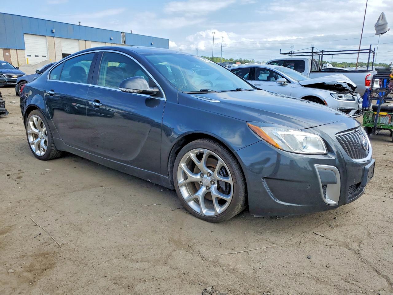 2G4GV5GV3C9153136 · 2012 BUICK REGAL · 4/12