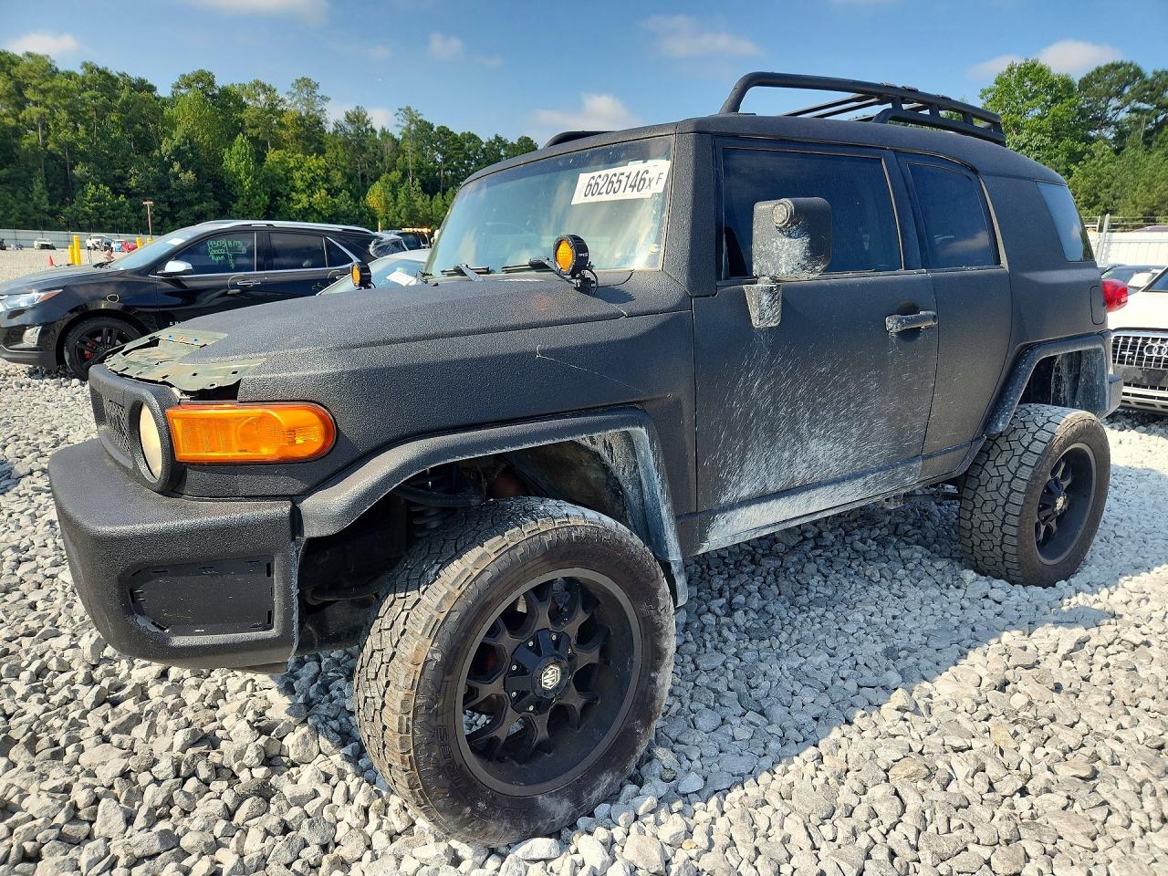 JTEBU4BF9AK082219 · 2010 TOYOTA FJ CRUISER