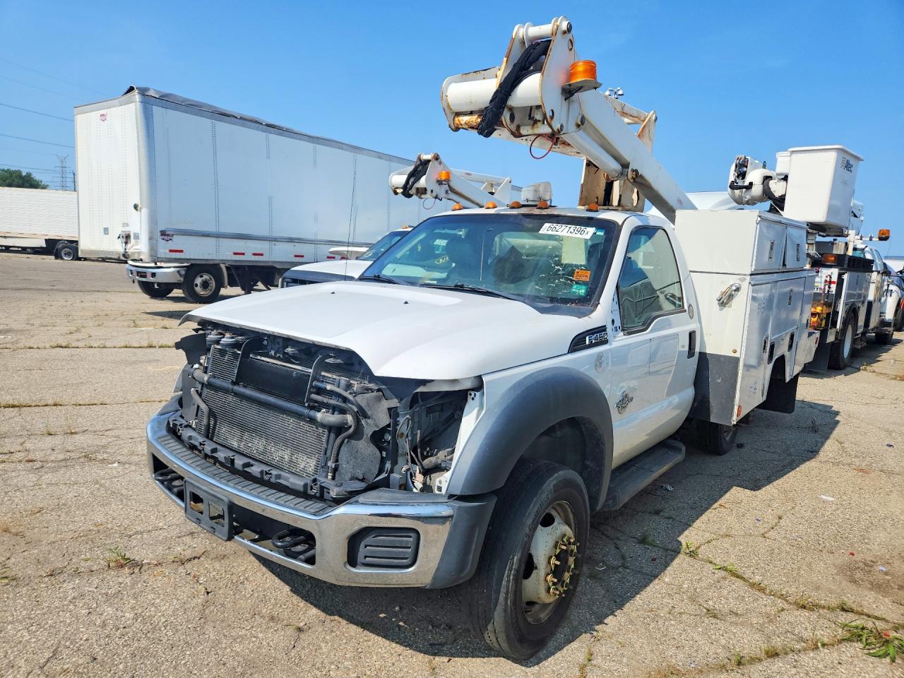 1FDUF4GT6GED32704 · 2016 FORD F450