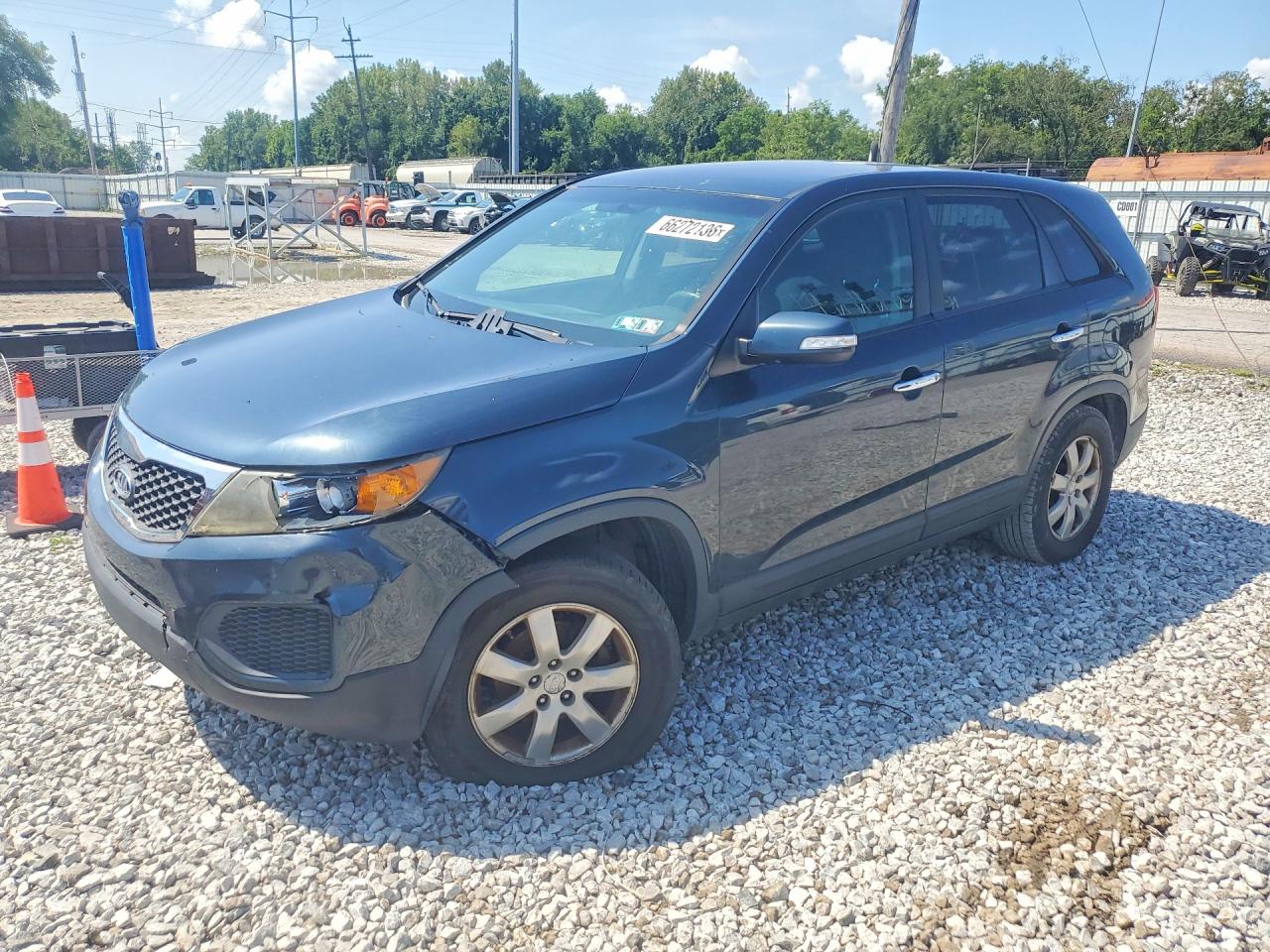 5XYKT3A10BG085198 · 2011 KIA SORENTO