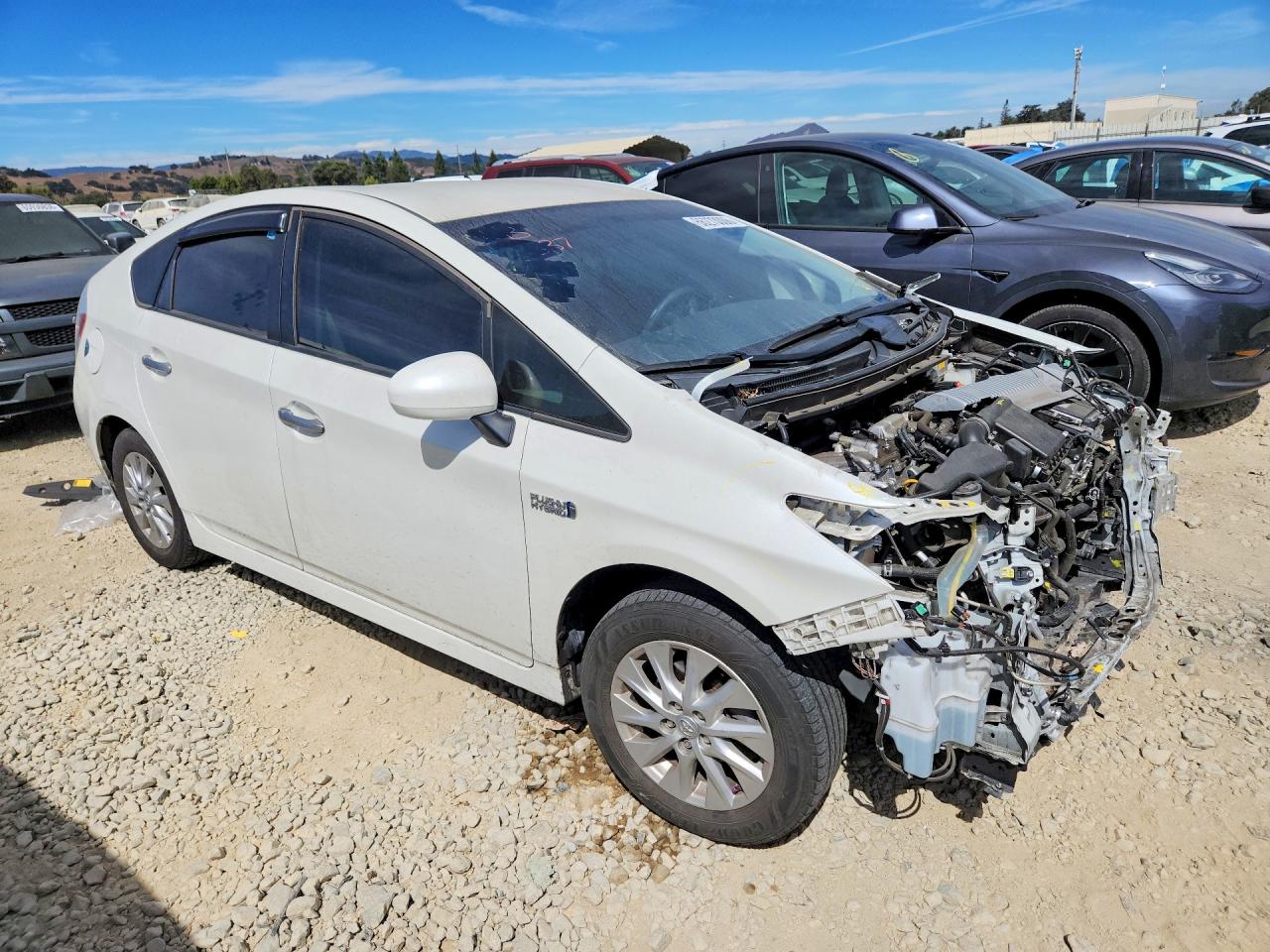 JTDKN3DP4F3074080 · 2015 TOYOTA PRIUS PLUG-IN HYBRID · 4/13