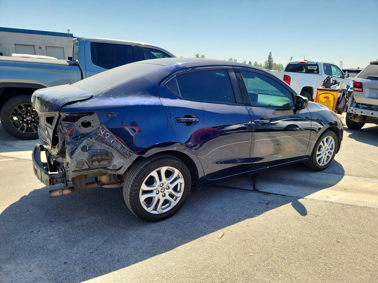 3MYDLBYVXHY193698 · 2017 TOYOTA YARIS IA · 3/13