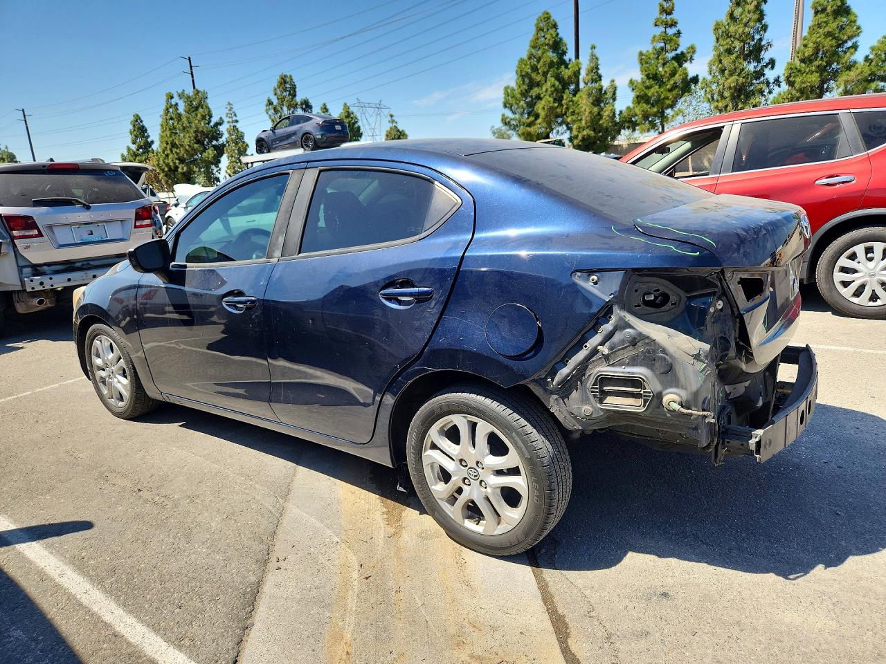 3MYDLBYVXHY193698 · 2017 TOYOTA YARIS IA · 2/13