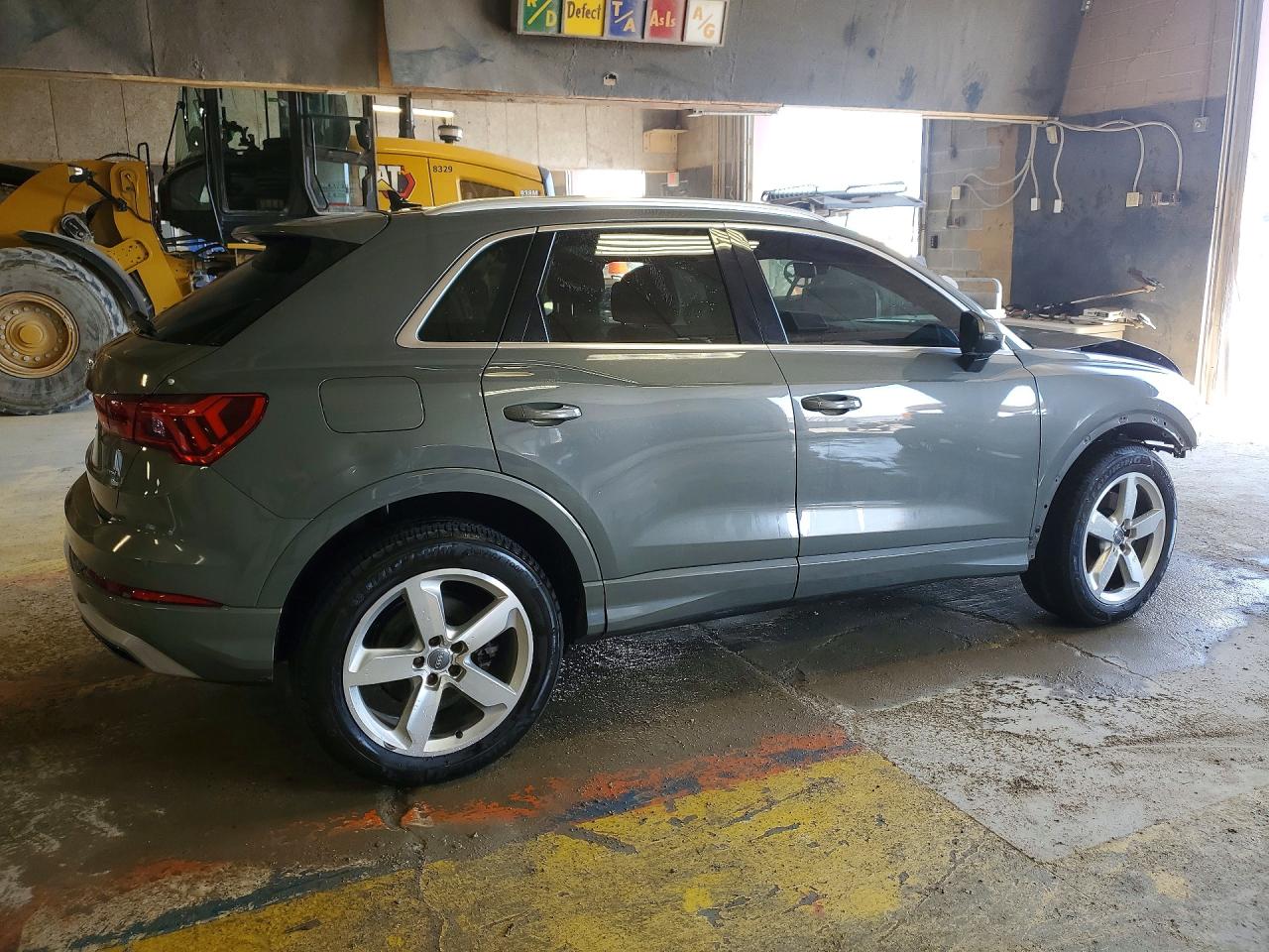 WA1AECF30K1076463 · 2019 AUDI Q3 · 3/13
