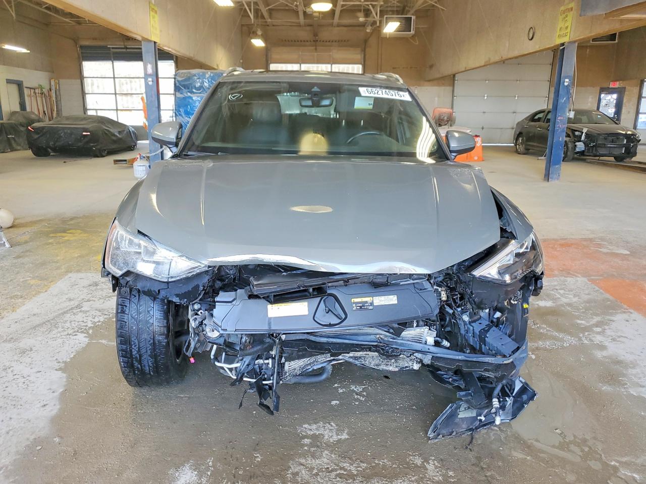 WA1AECF30K1076463 · 2019 AUDI Q3 · 5/13