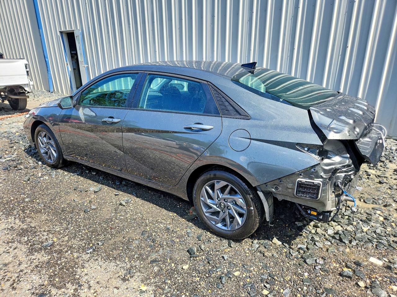 KMHLM4DJ5TU210498 · 2026 HYUNDAI ELANTRA HYBRID · 2/13