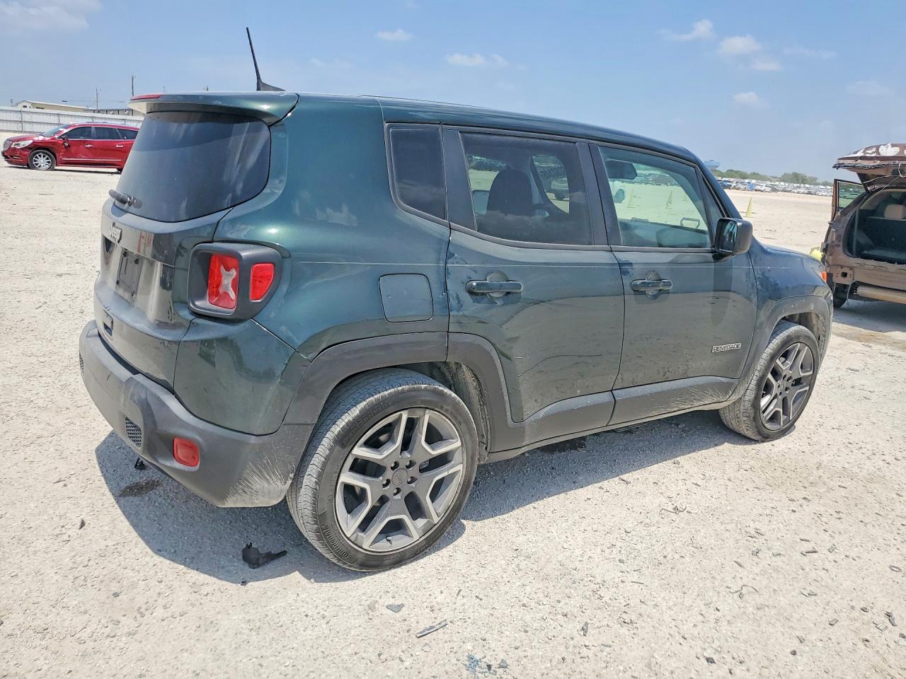 ZACNJCAB1MPM30511 · 2021 JEEP RENEGADE · 3/13