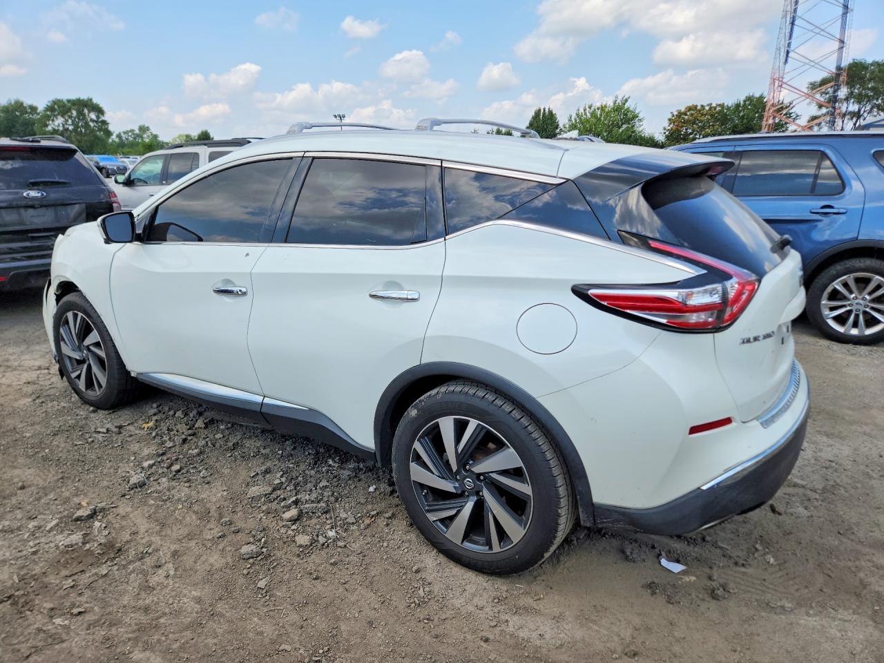 5N1AZ2MH9GN135704 · 2016 NISSAN MURANO · 2/13