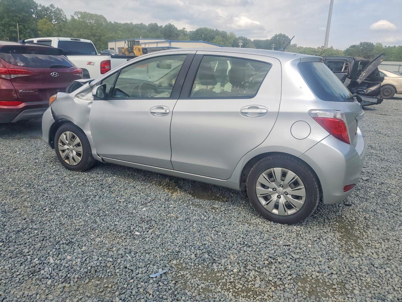 JTDKTUD36DD563810 · 2013 TOYOTA YARIS · 2/12