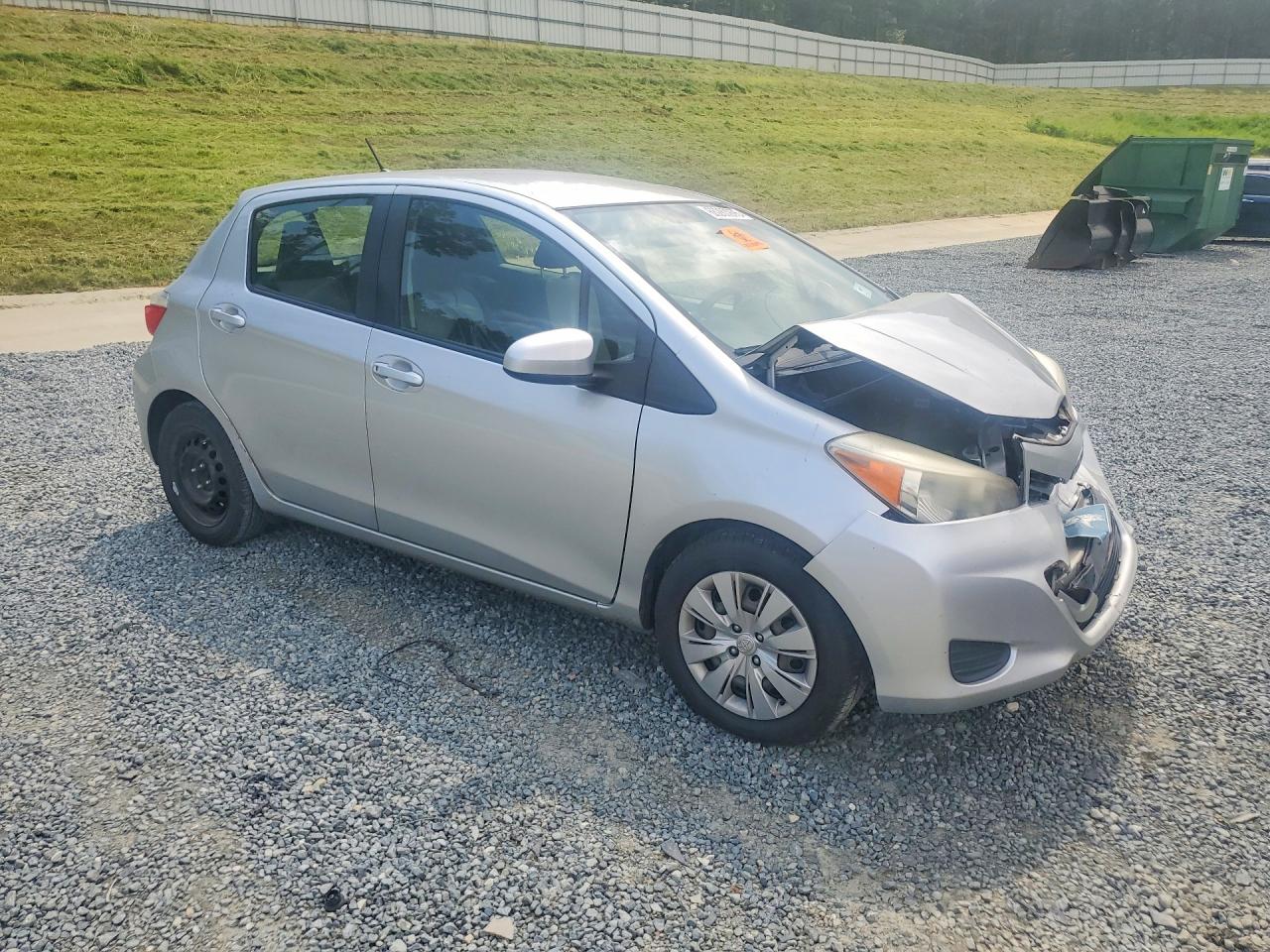 JTDKTUD36DD563810 · 2013 TOYOTA YARIS · 4/12