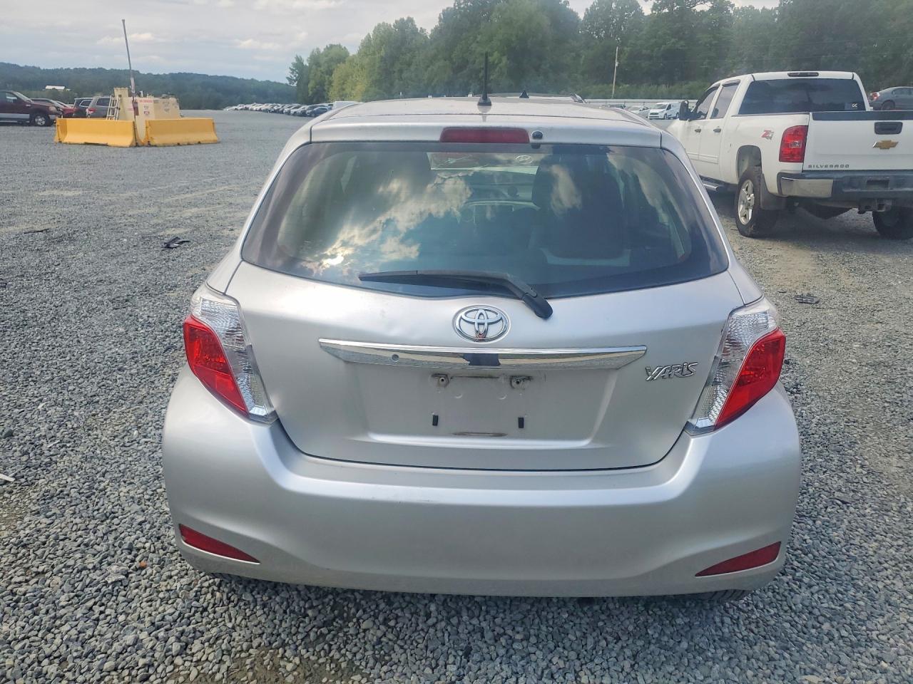 JTDKTUD36DD563810 · 2013 TOYOTA YARIS · 6/12