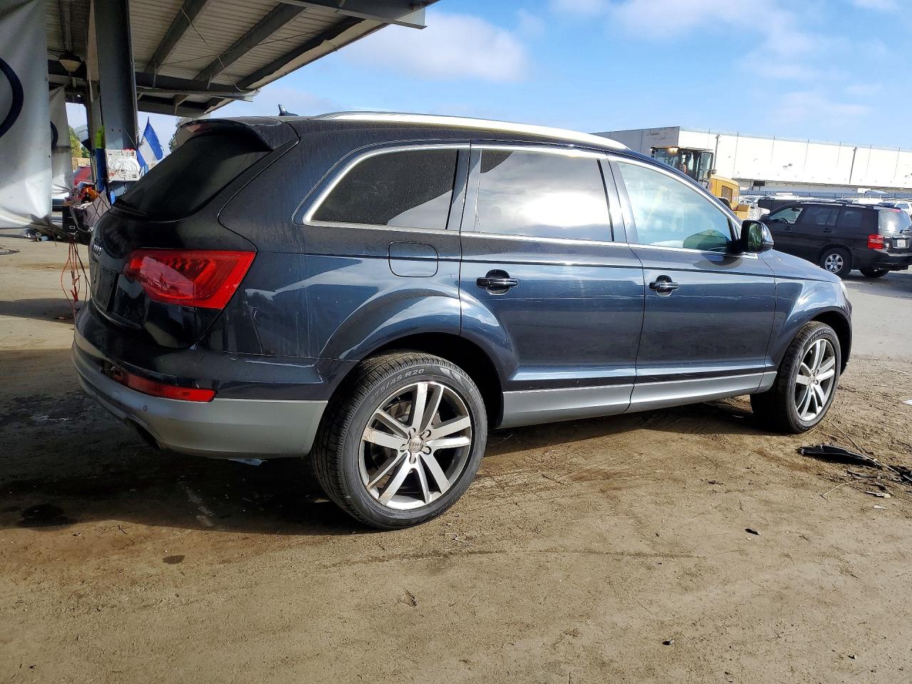 WA1LGAFE9CD006310 · 2011 AUDI Q7 · 3/13