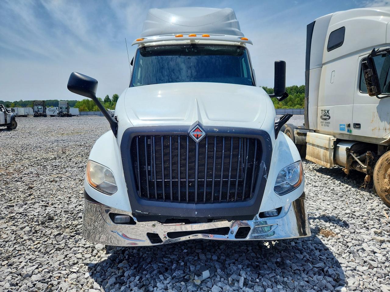 3HSDZAPR4KN360861 · 2019 INTERNATIONAL LT625 · 5/14