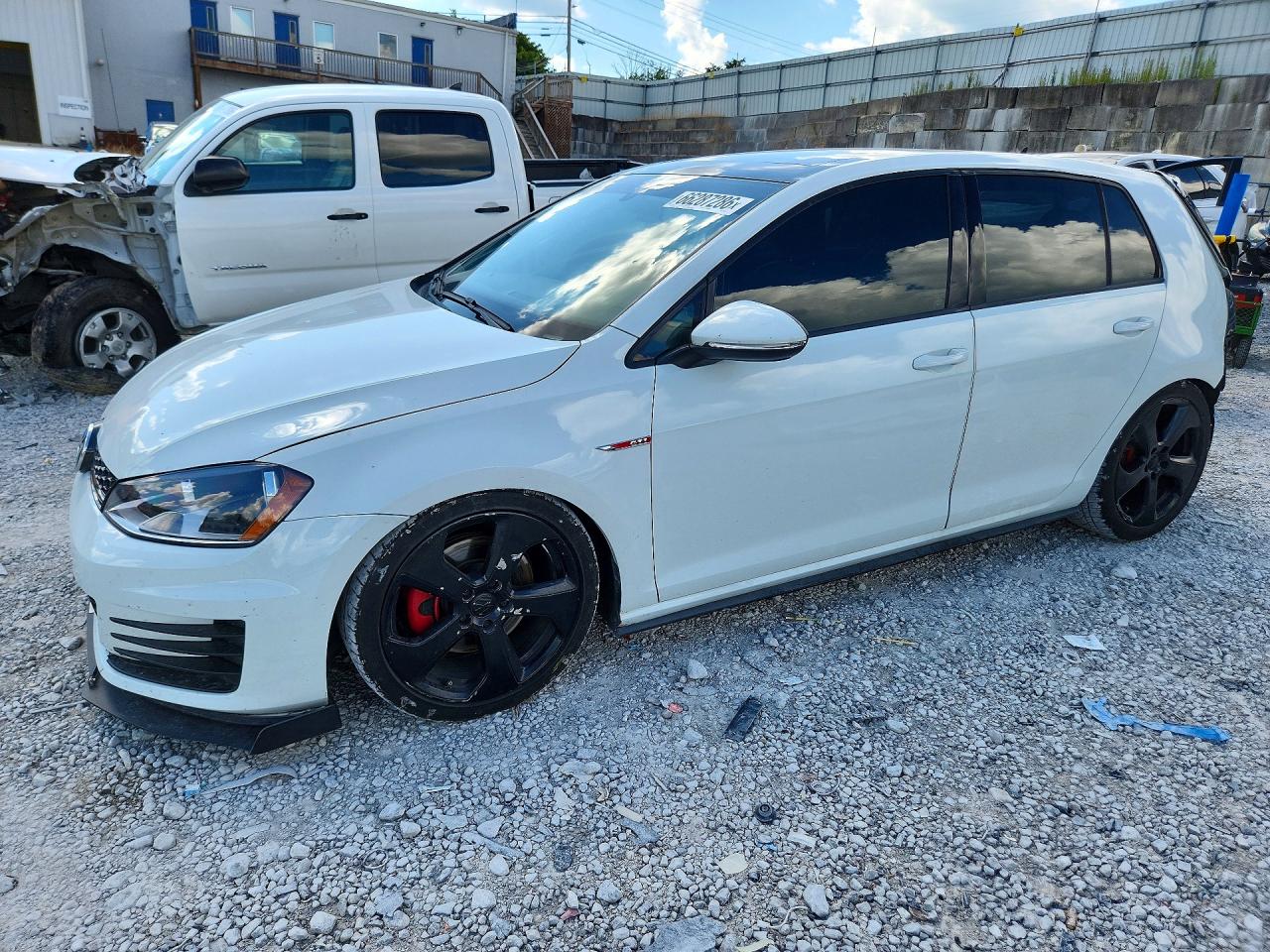 2015 VOLKSWAGEN GTI