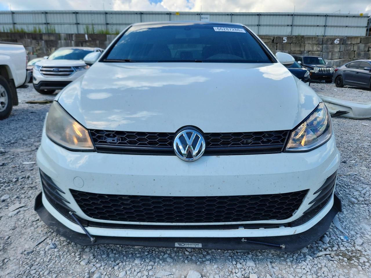 3VW4T7AU1FM003611 · 2015 VOLKSWAGEN GTI · 5/13