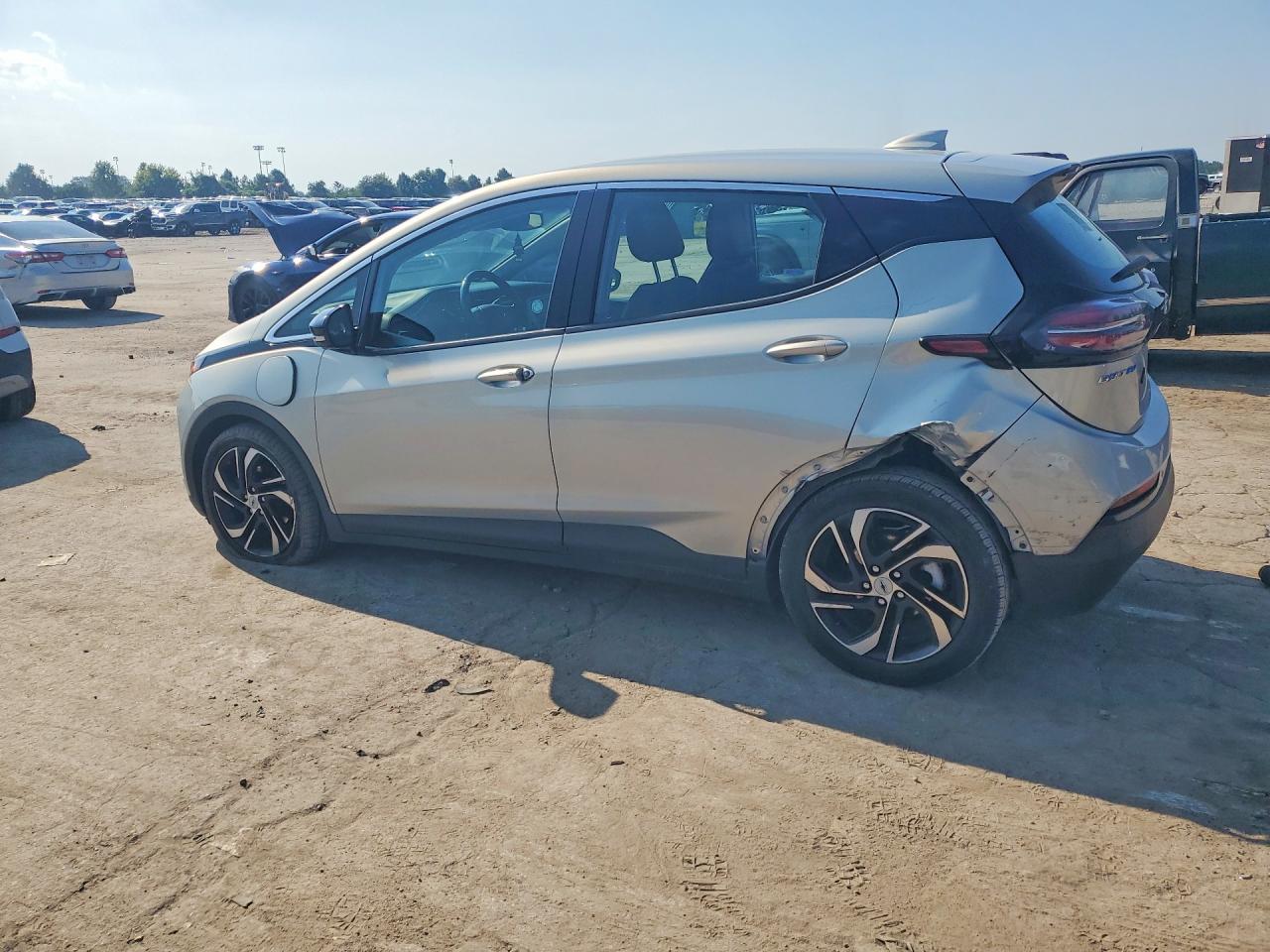 1G1FX6S04P4181704 · 2023 CHEVROLET BOLT EV · 2/12