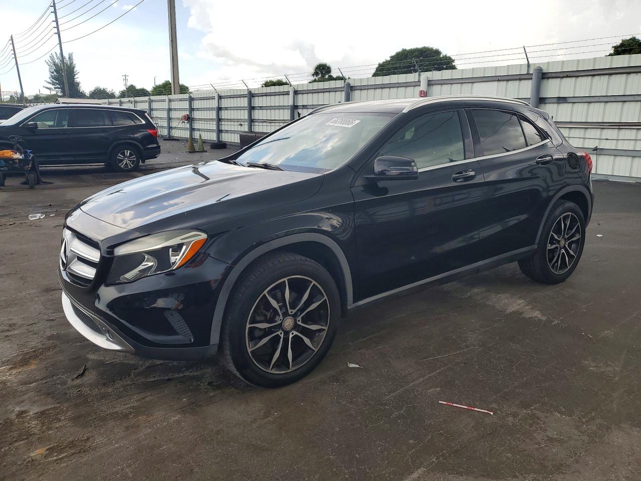 WDCTG4EB0GJ224734 · 2016 MERCEDES-BENZ GLA