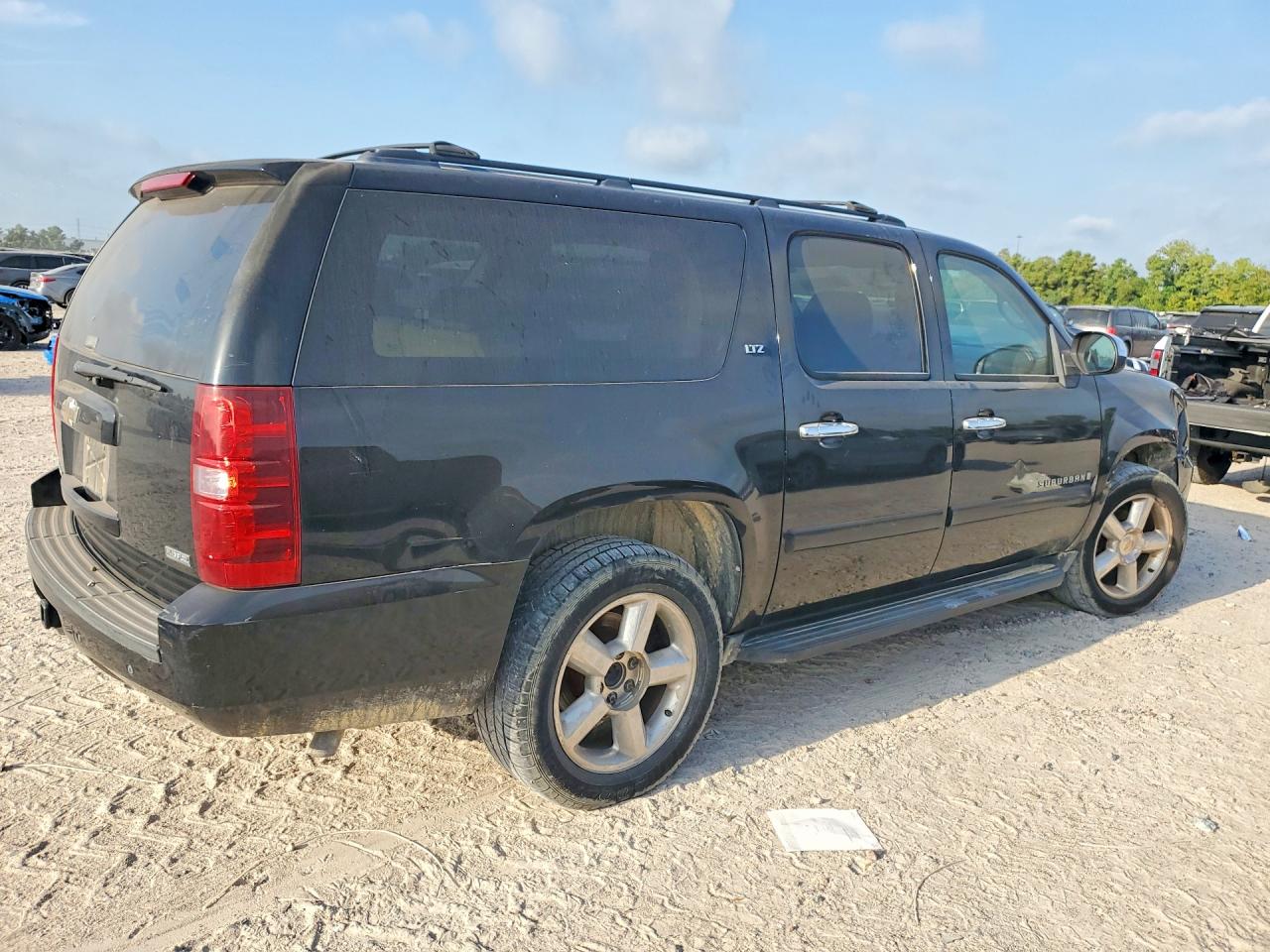 3GNFC16068G273957 · 2008 CHEVROLET SUBURBAN · 3/13