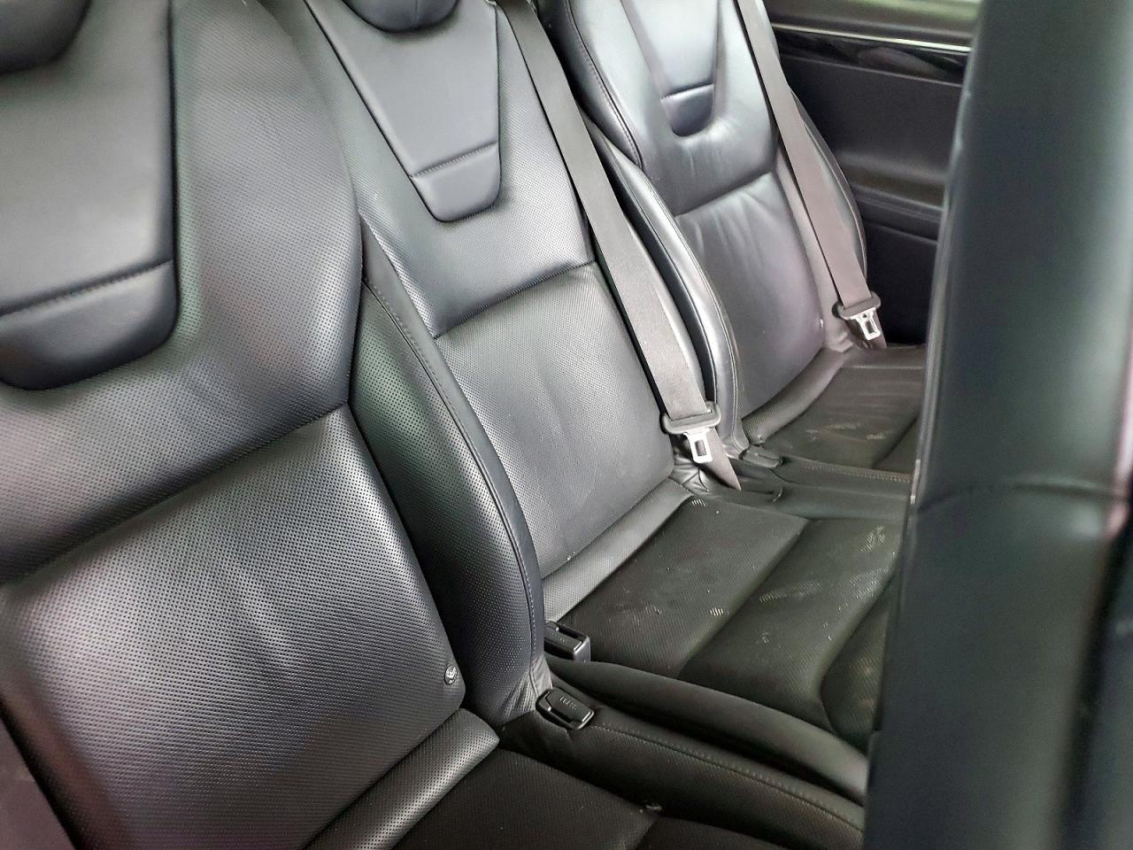 5YJXCAE25GF011951 · 2016 TESLA MODEL X · 10/12