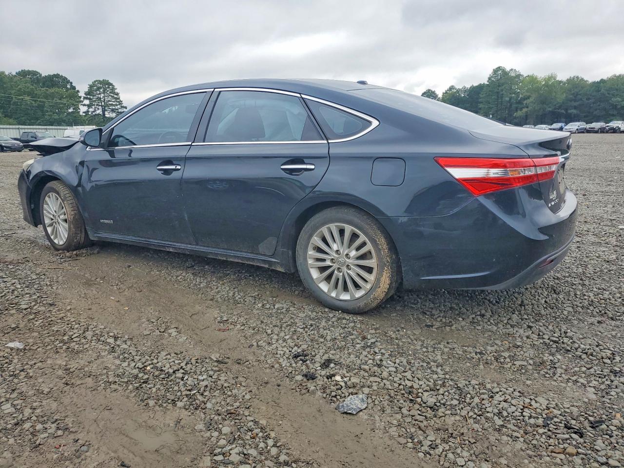 4T1BD1EB4FU046375 · 2015 TOYOTA AVALON HYBRID · 2/12
