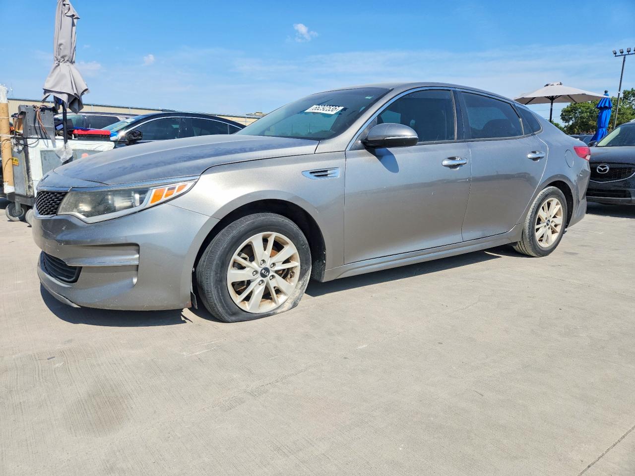 5XXGT4L36JG187621 · 2018 KIA OPTIMA