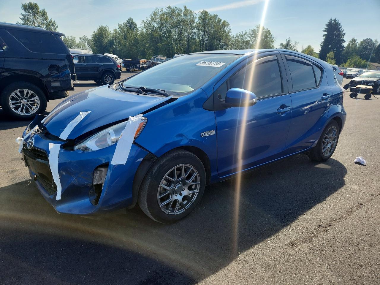 JTDKDTB35F1583092 · 2015 TOYOTA PRIUS C