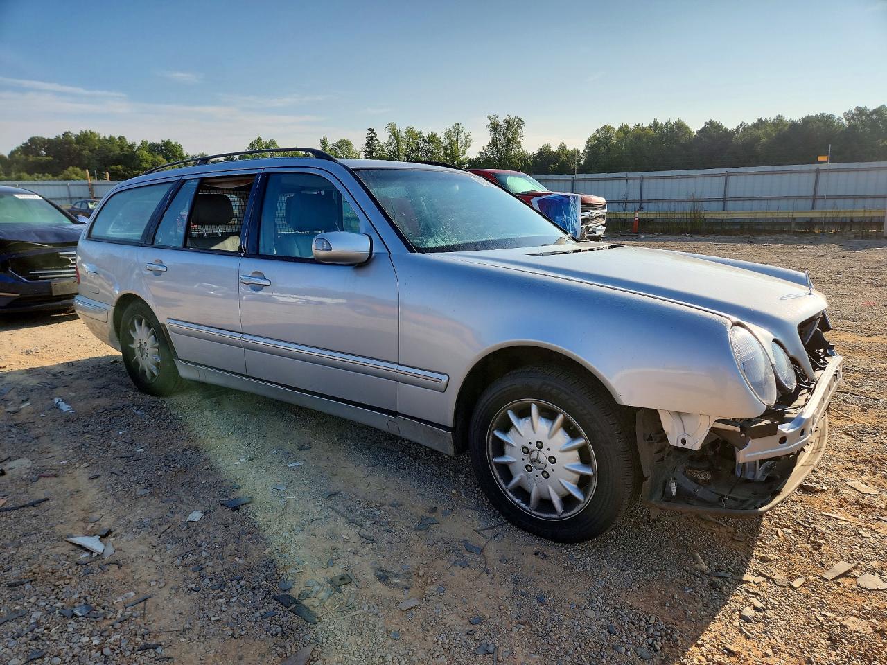 WDBJH82J21X045997 · 2001 MERCEDES-BENZ E · 4/14