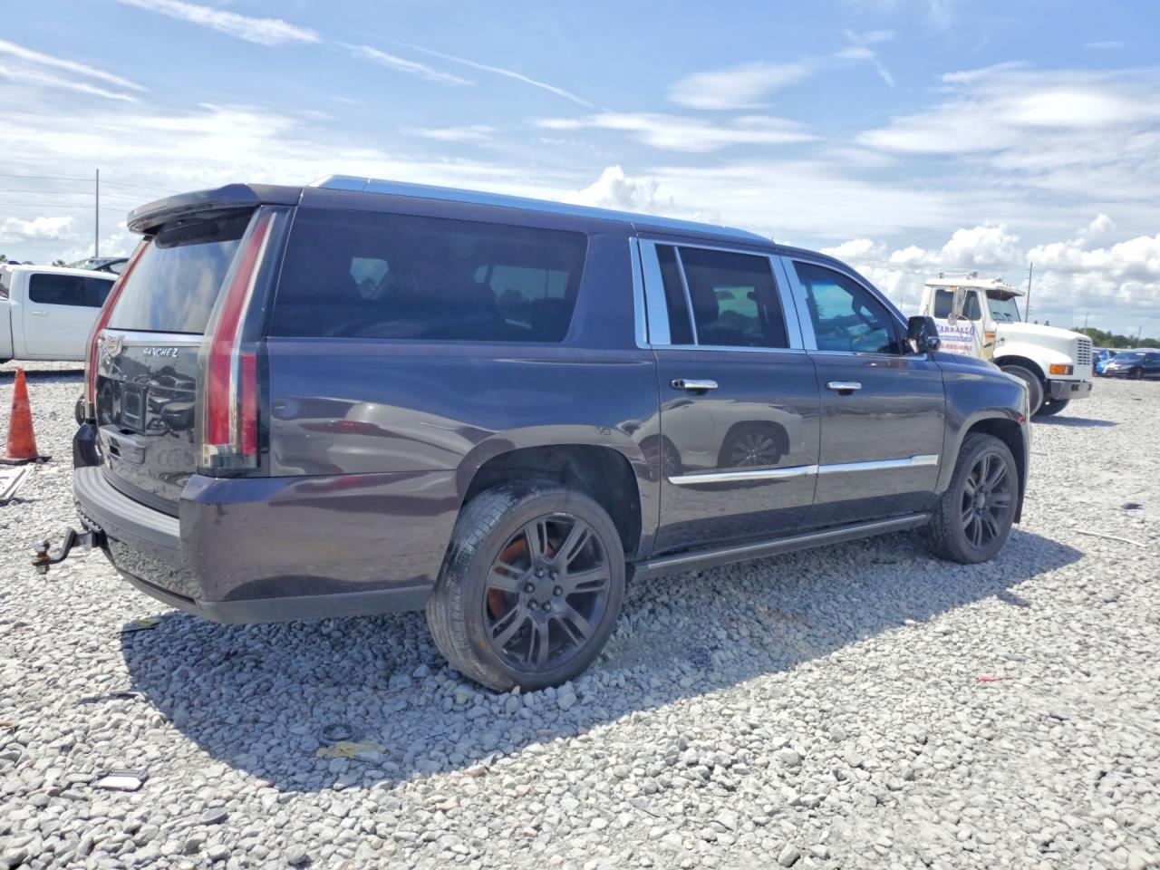 1GYS3JKJ4GR328470 · 2016 CADILLAC ESCALADE · 3/13