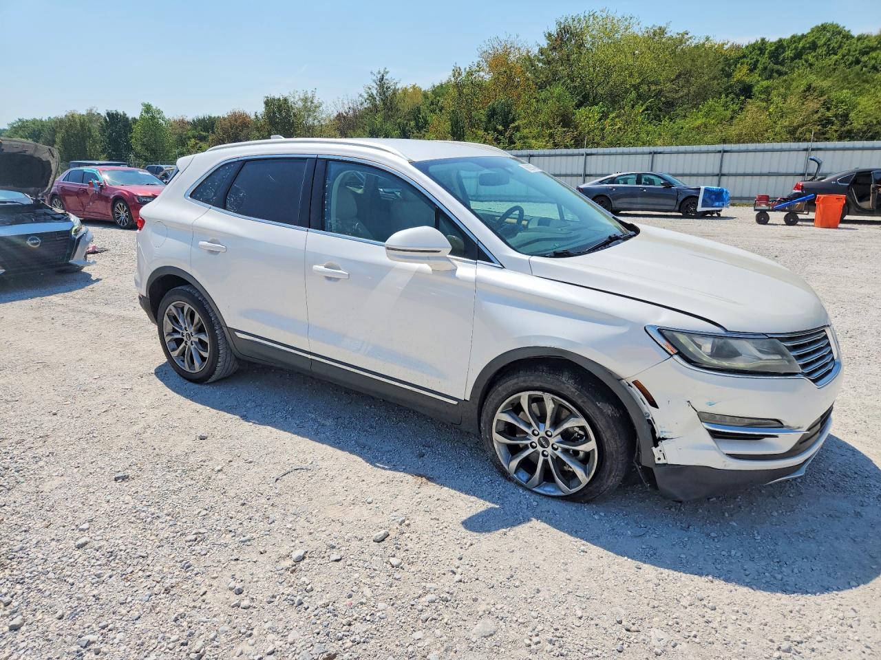 5LMCJ1A97FUJ41283 · 2015 LINCOLN MKC · 4/13