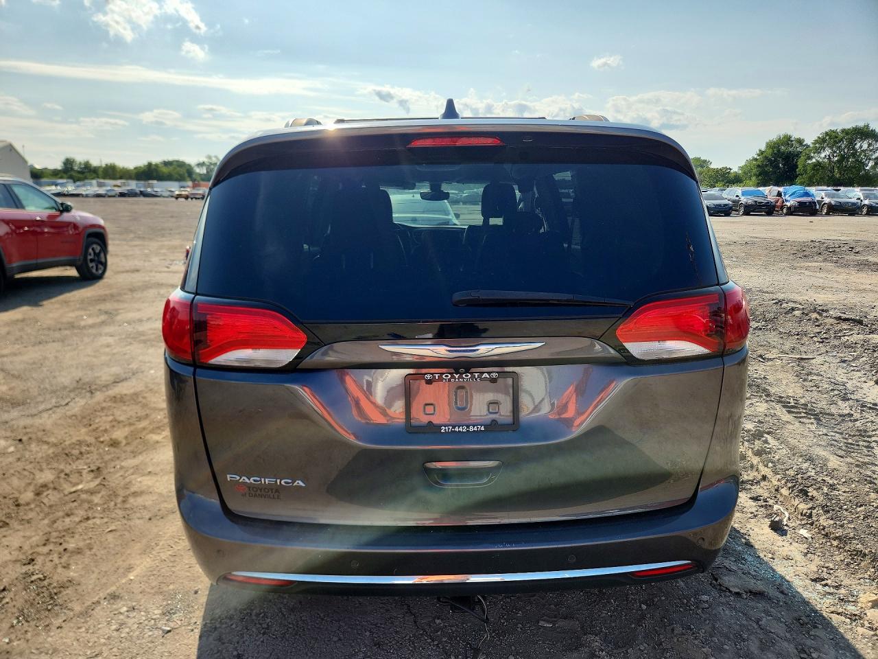 2C4RC1BG6HR846469 · 2017 CHRYSLER PACIFICA · 6/13