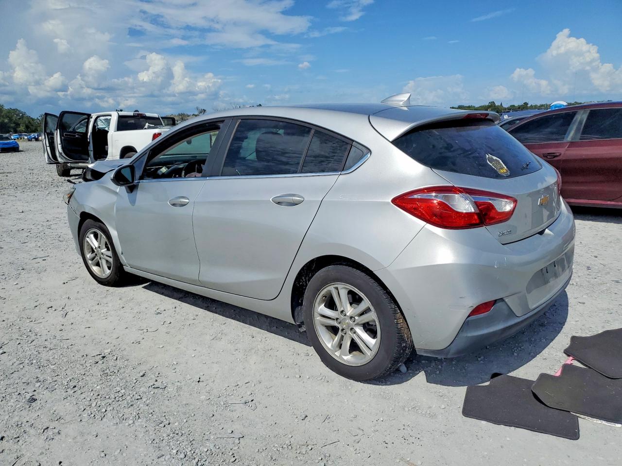 3G1BE6SMXHS598415 · 2017 CHEVROLET CRUZE · 2/12