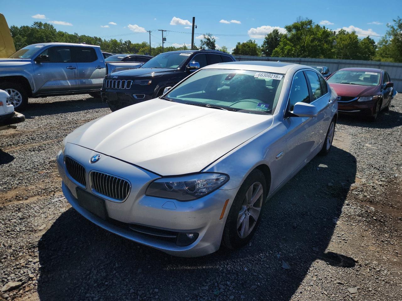 2011 BMW 528