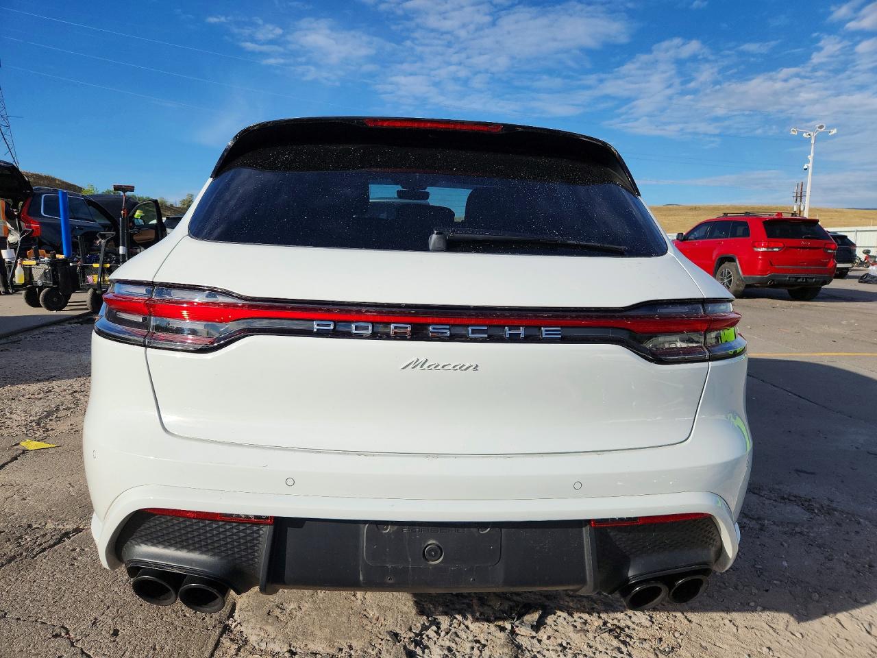 WP1AA2A56RLB06941 · 2024 PORSCHE MACAN · 6/14