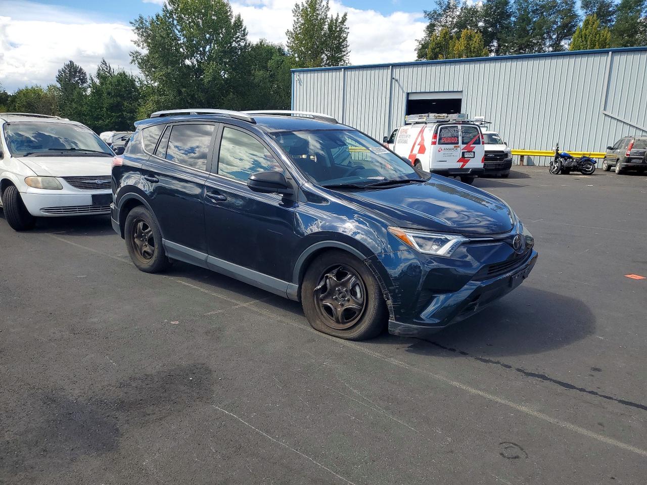 JTMBFREV2JD251340 · 2018 TOYOTA RAV4 · 4/12