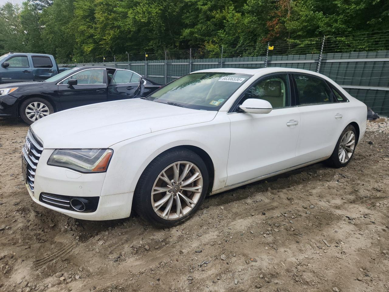 2011 AUDI A8