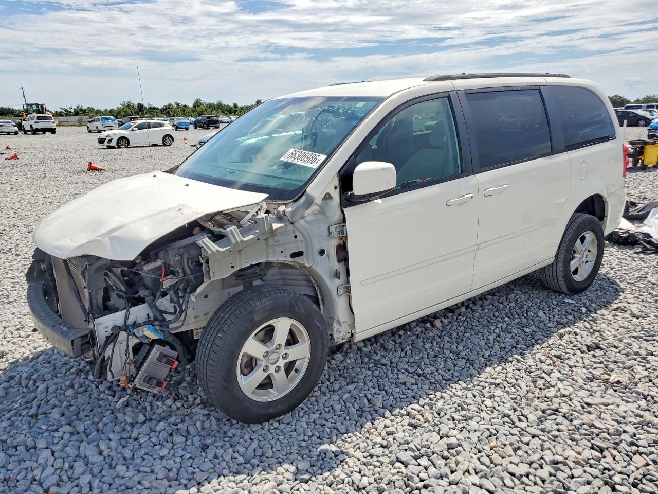 2C4RDGCG7CR195263 · 2012 DODGE GRAND CARAVAN