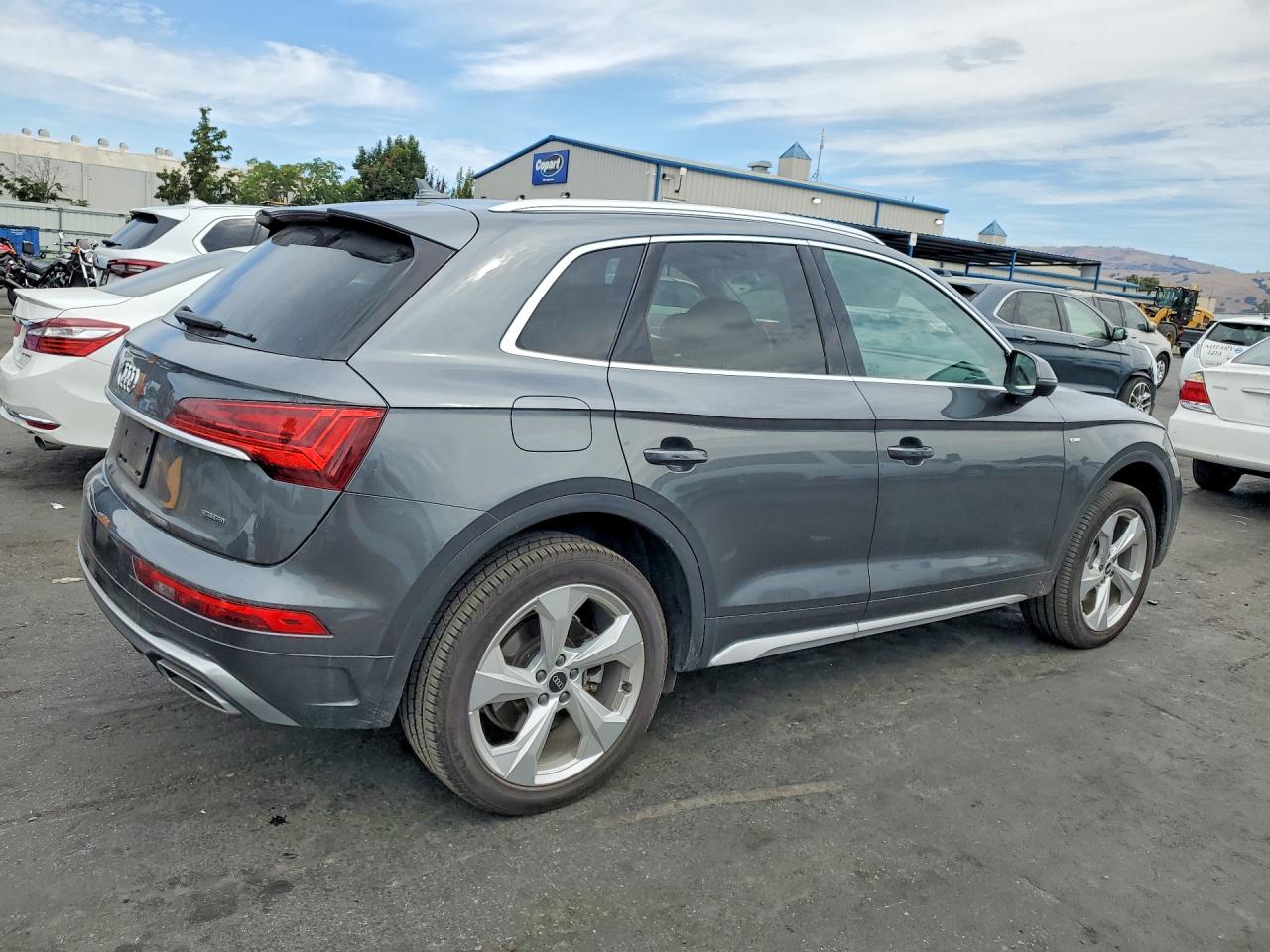 WA1EAAFY9N2005581 · 2022 AUDI Q5 · 3/13