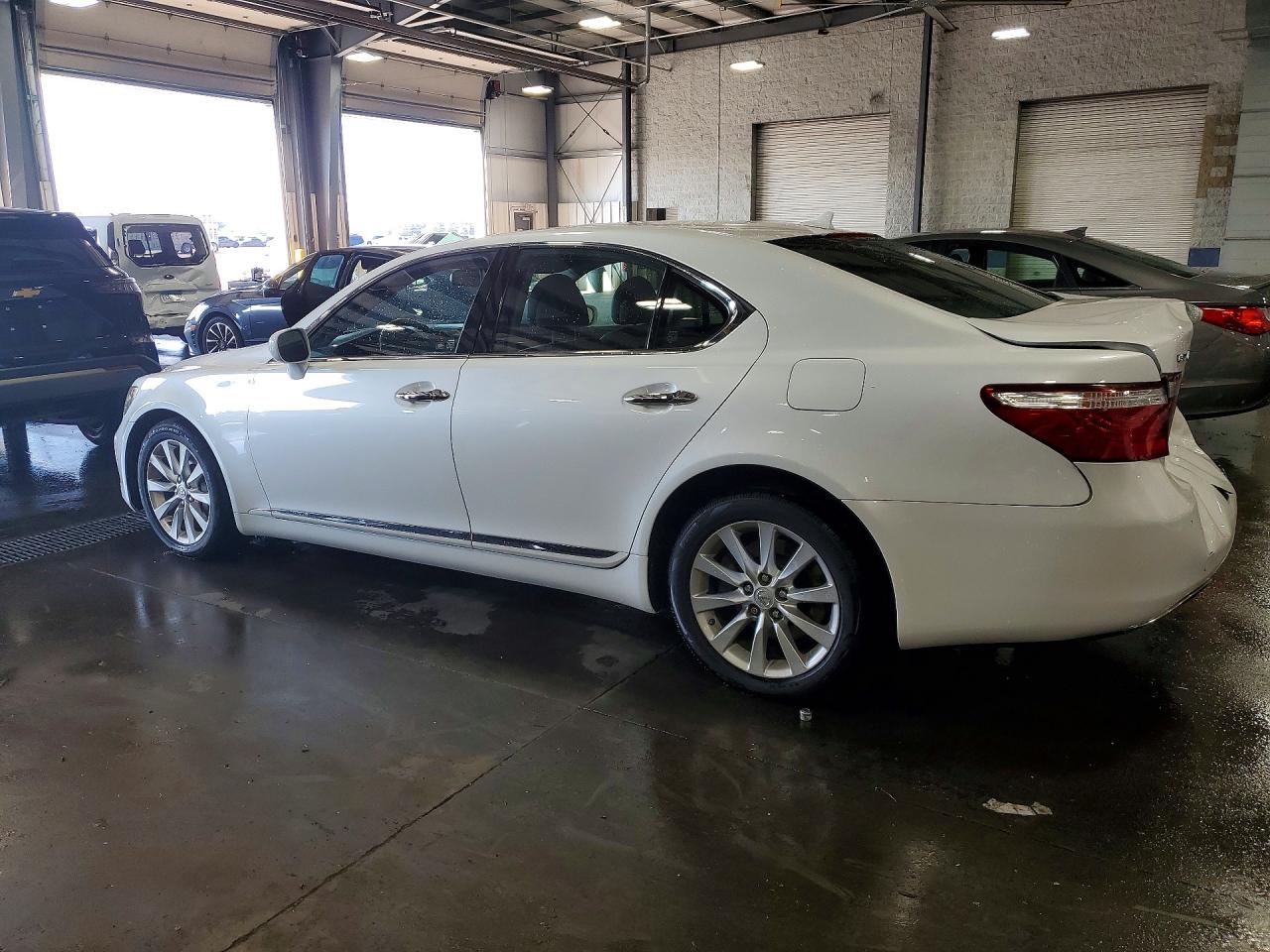JTHCL46F995004621 · 2009 LEXUS LS · 2/12
