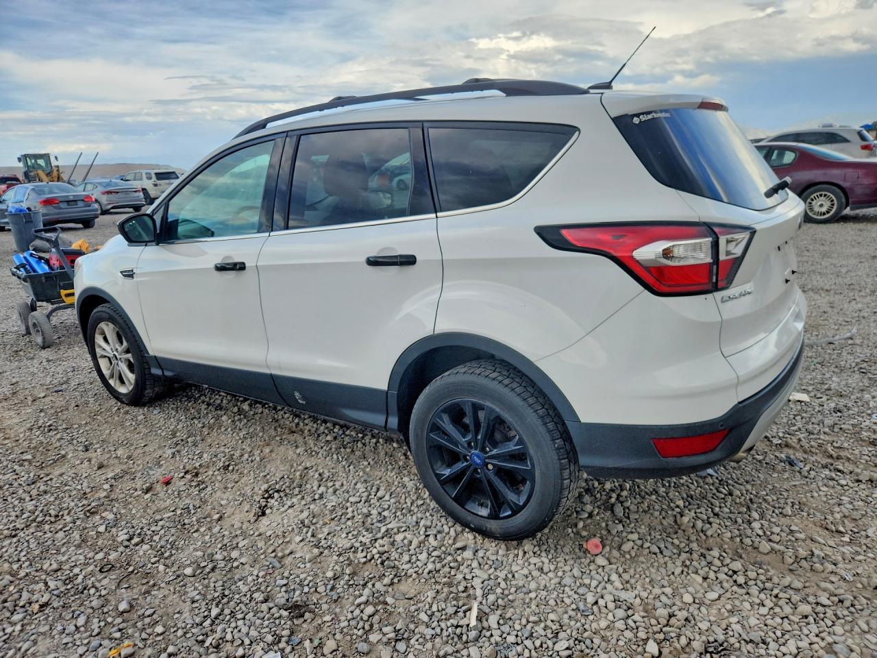 1FMCU0GDXHUC82528 · 2017 FORD ESCAPE · 2/13