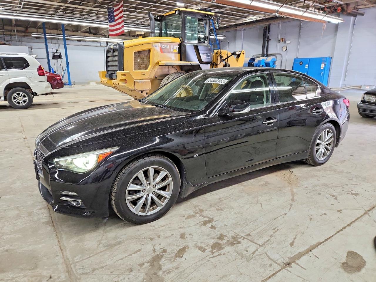 2015 INFINITI Q50