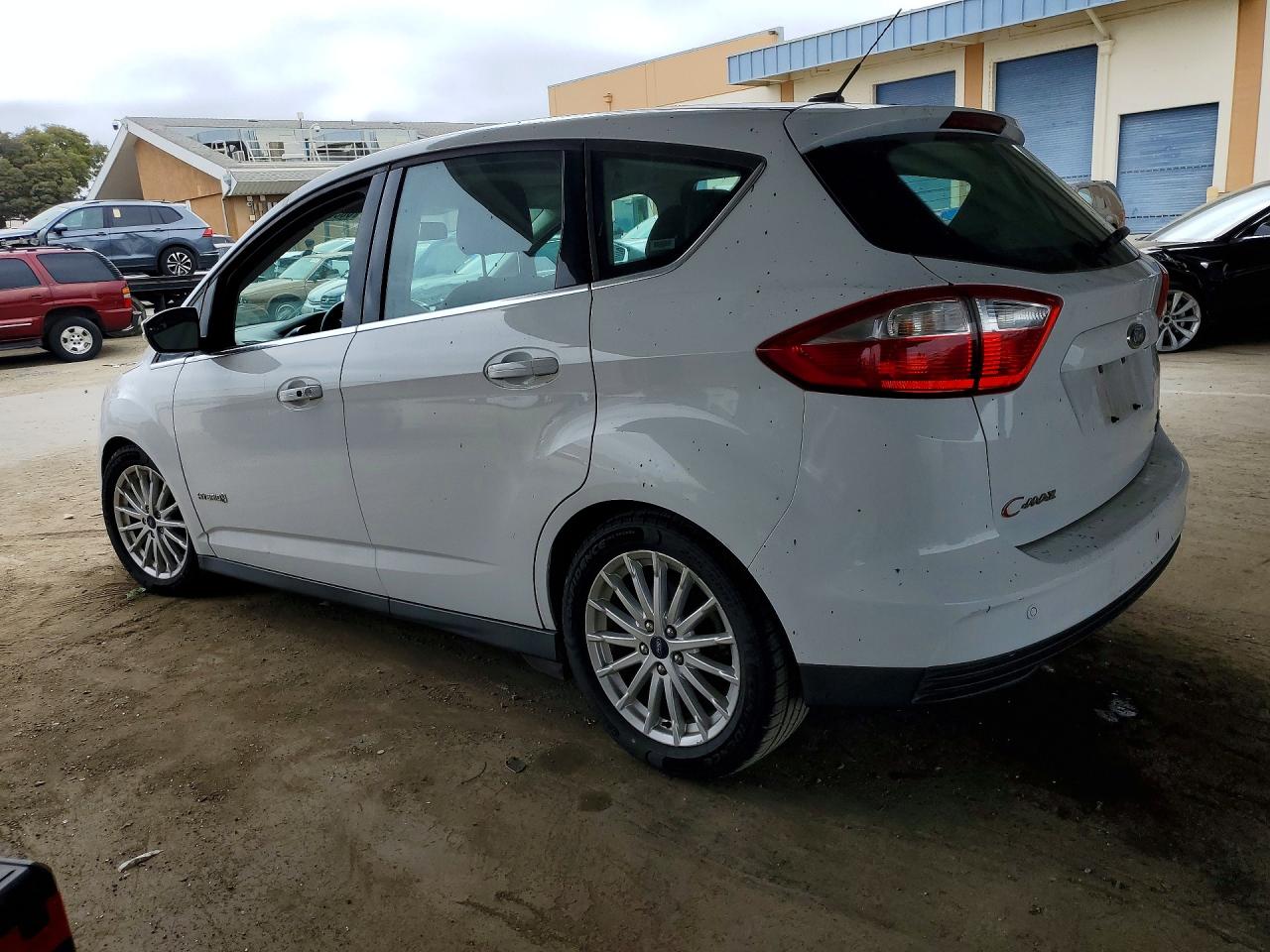1FADP5BU7GL112903 · 2016 FORD C-MAX · 2/12