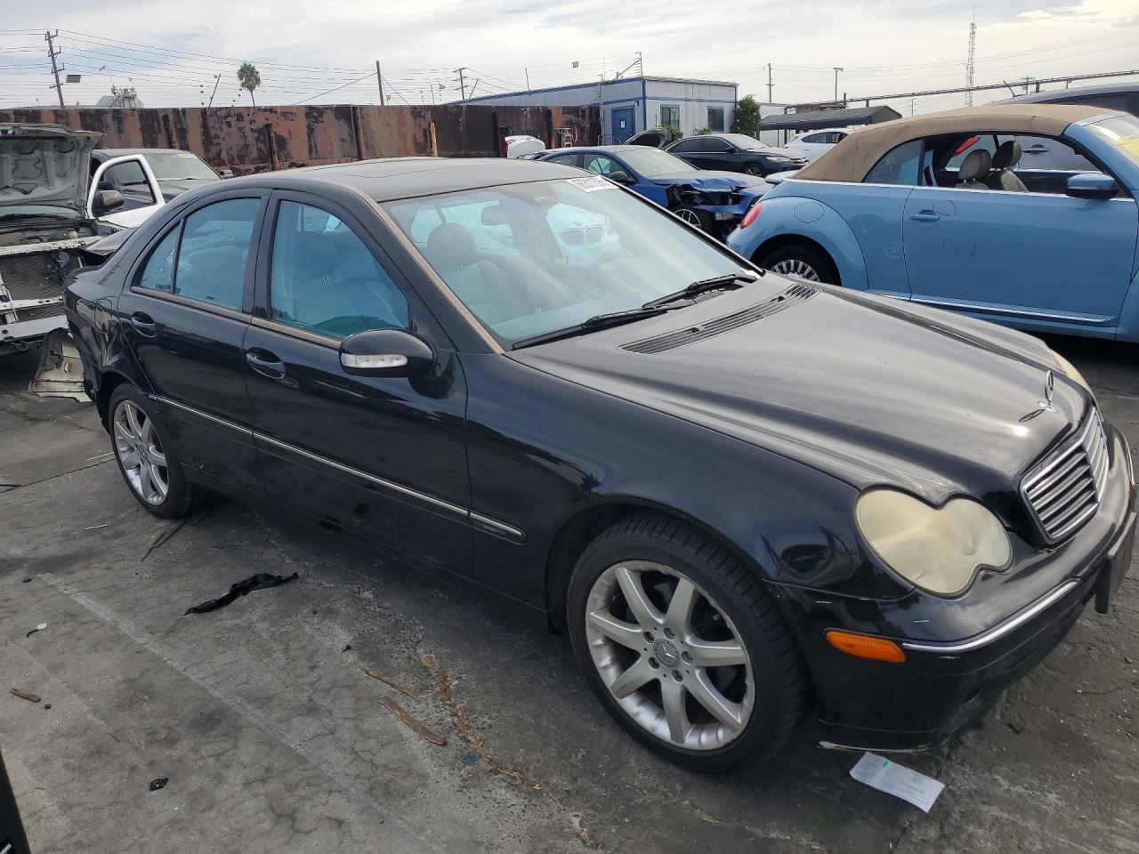 WDBRF40J44A568238 · 2004 MERCEDES-BENZ C · 4/12