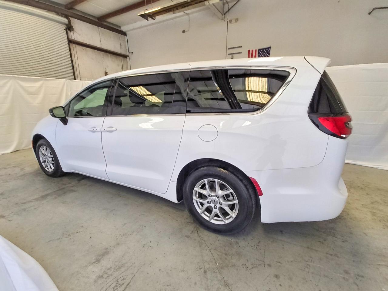 2C4RC1BGXSR520973 · 2025 CHRYSLER PACIFICA · 2/14