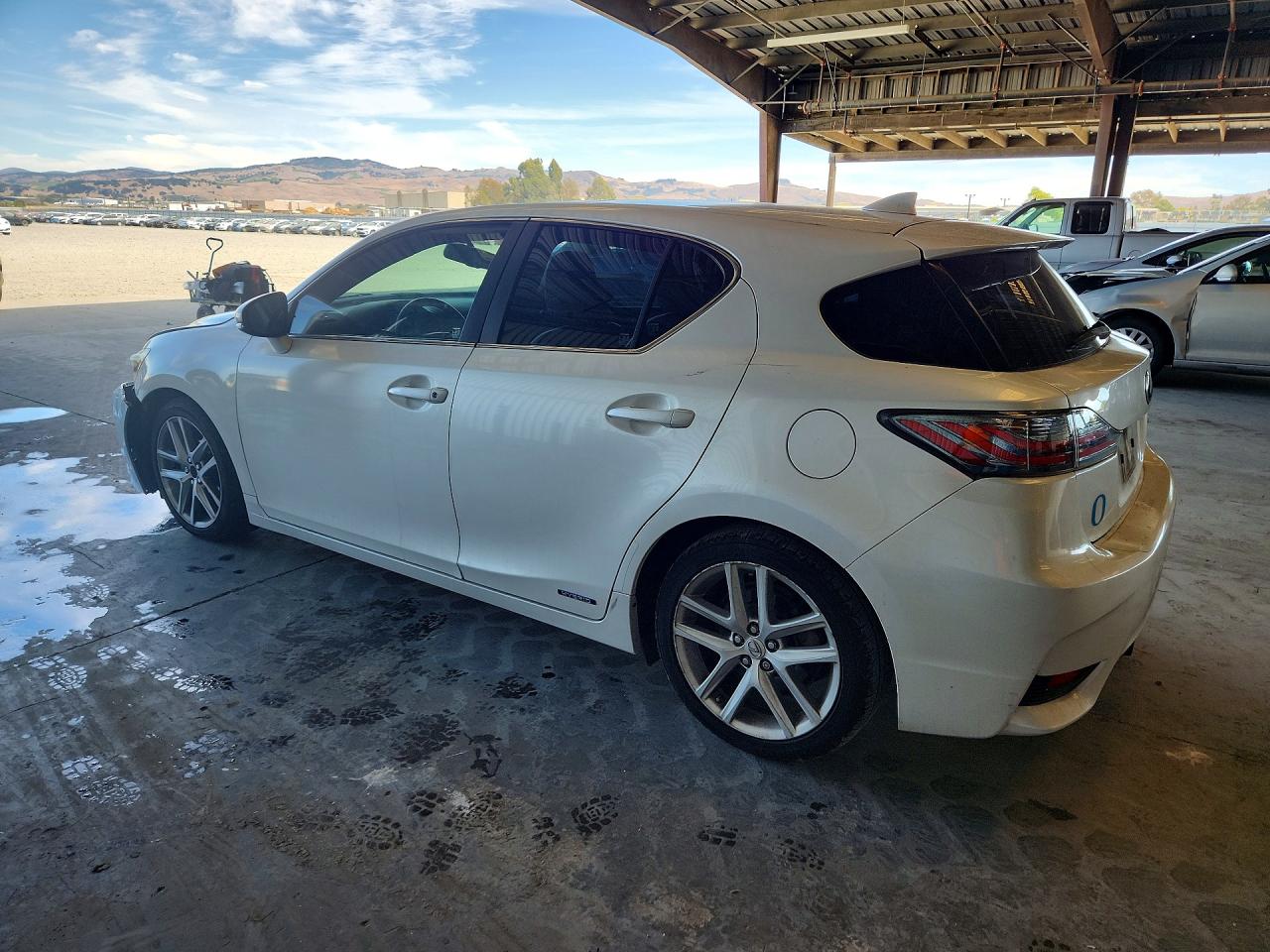 JTHKD5BH3G2268177 · 2016 LEXUS CT · 2/12