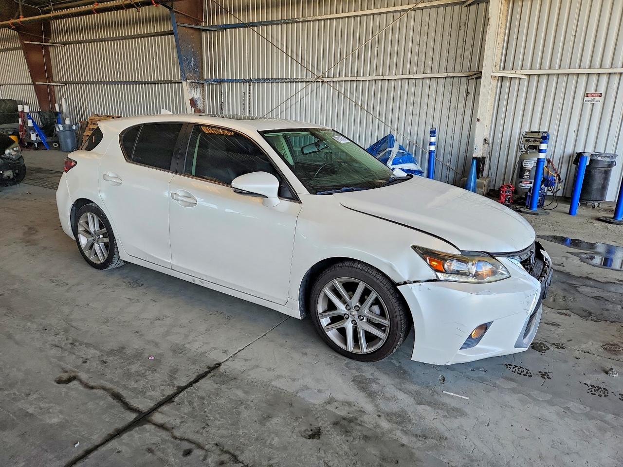 JTHKD5BH3G2268177 · 2016 LEXUS CT · 4/12